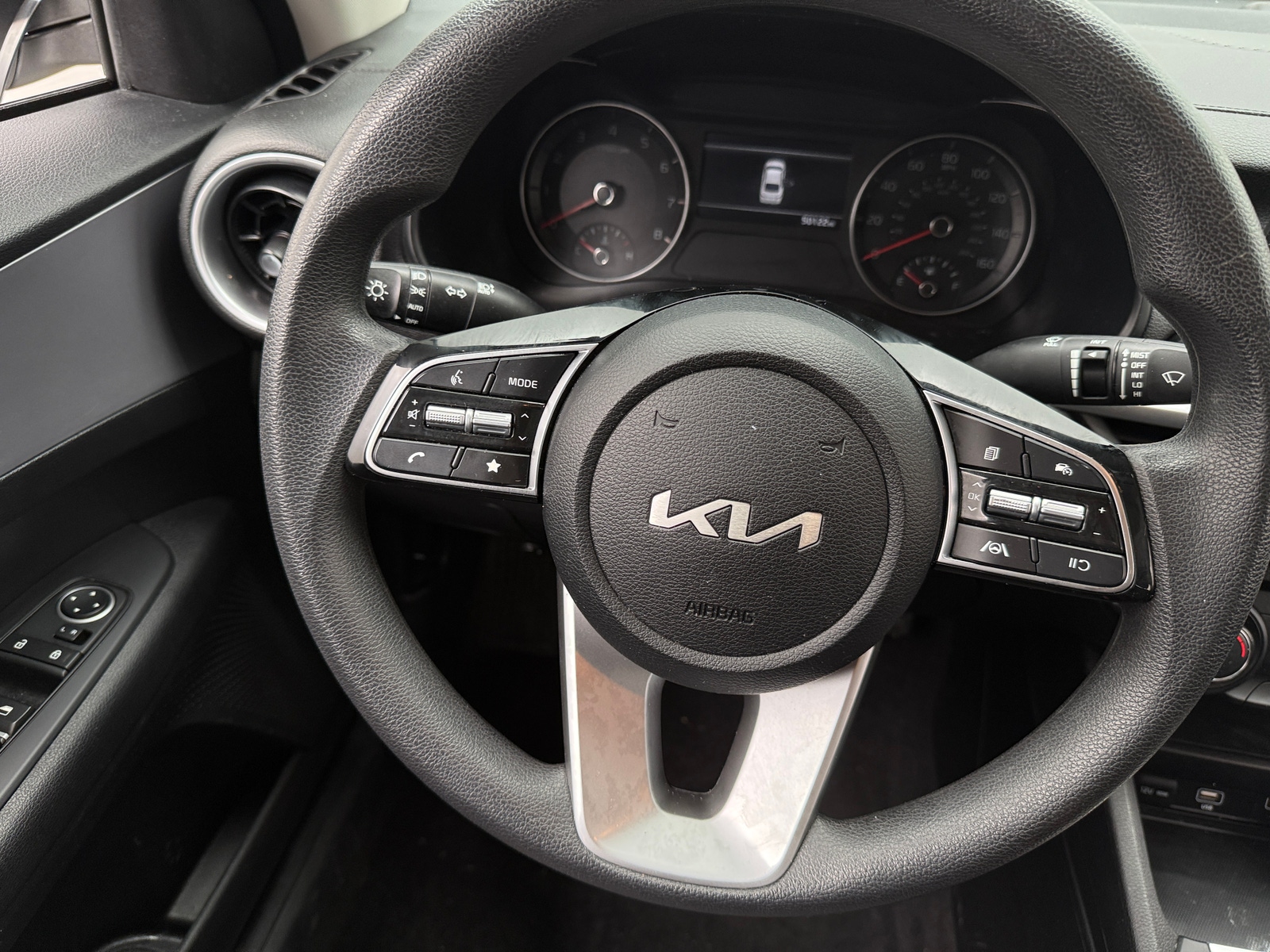 Thumbnail: 2024 Kia Forte - 5