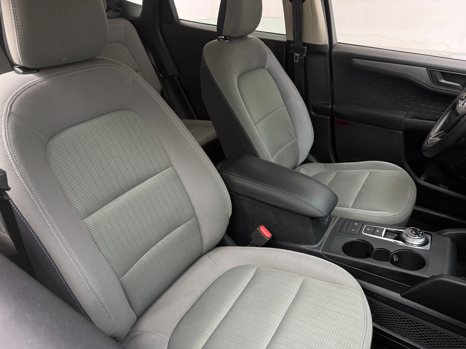 Thumbnail: 2020 Ford Escape - 2