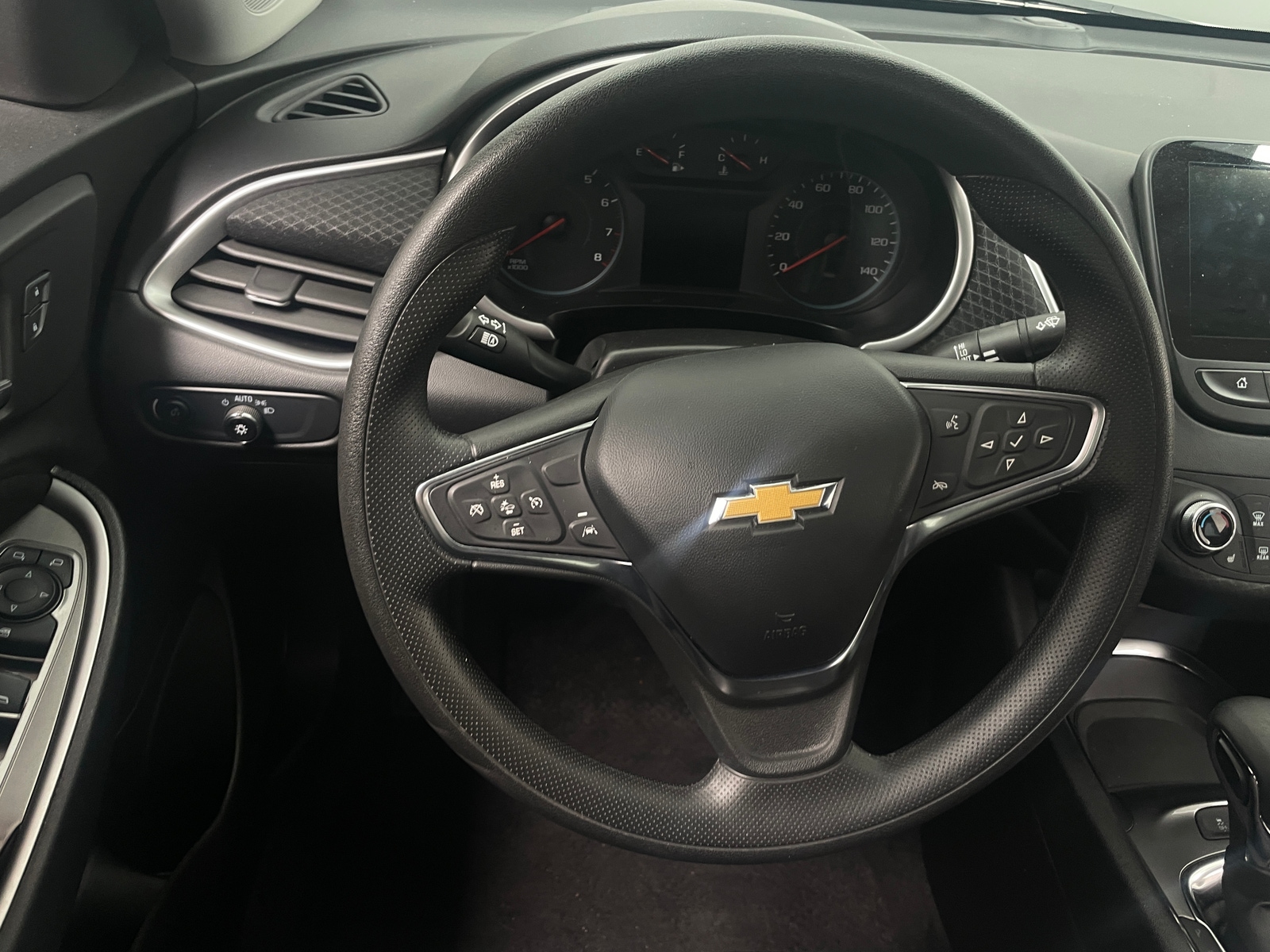 Thumbnail: 2025 Chevrolet Malibu - 5