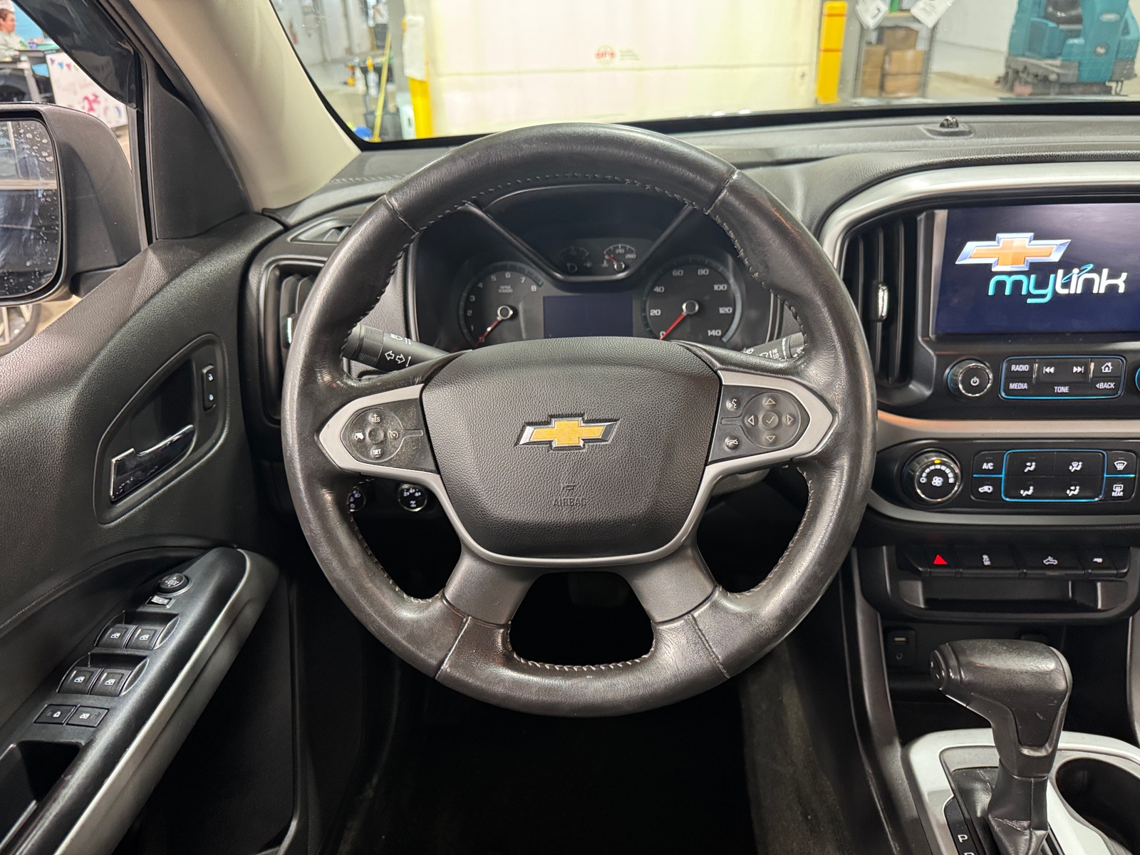 Thumbnail: 2016 Chevrolet Colorado - 5