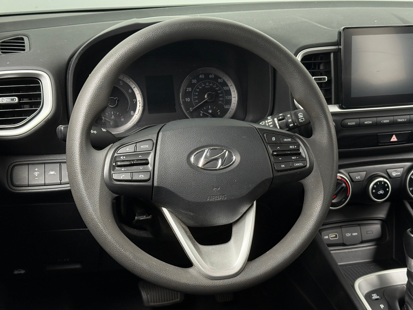 Thumbnail: 2022 Hyundai Venue - 5