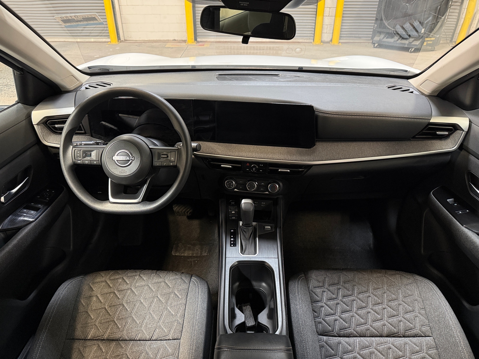 Thumbnail: 2025 Nissan Kicks - 3