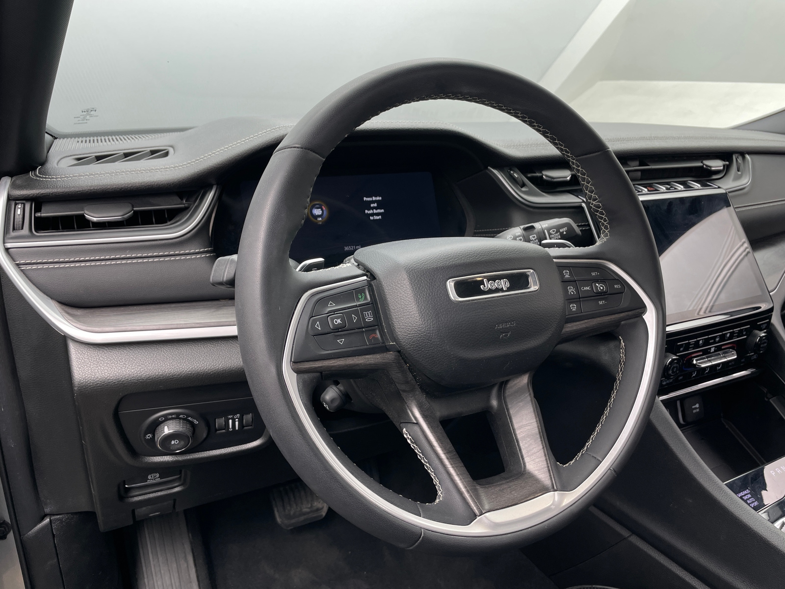 Thumbnail: 2024 Jeep Grand Cherokee L - 4