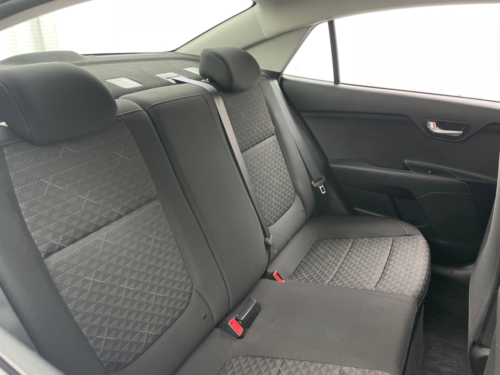 Thumbnail: 2019 Kia Rio - 6