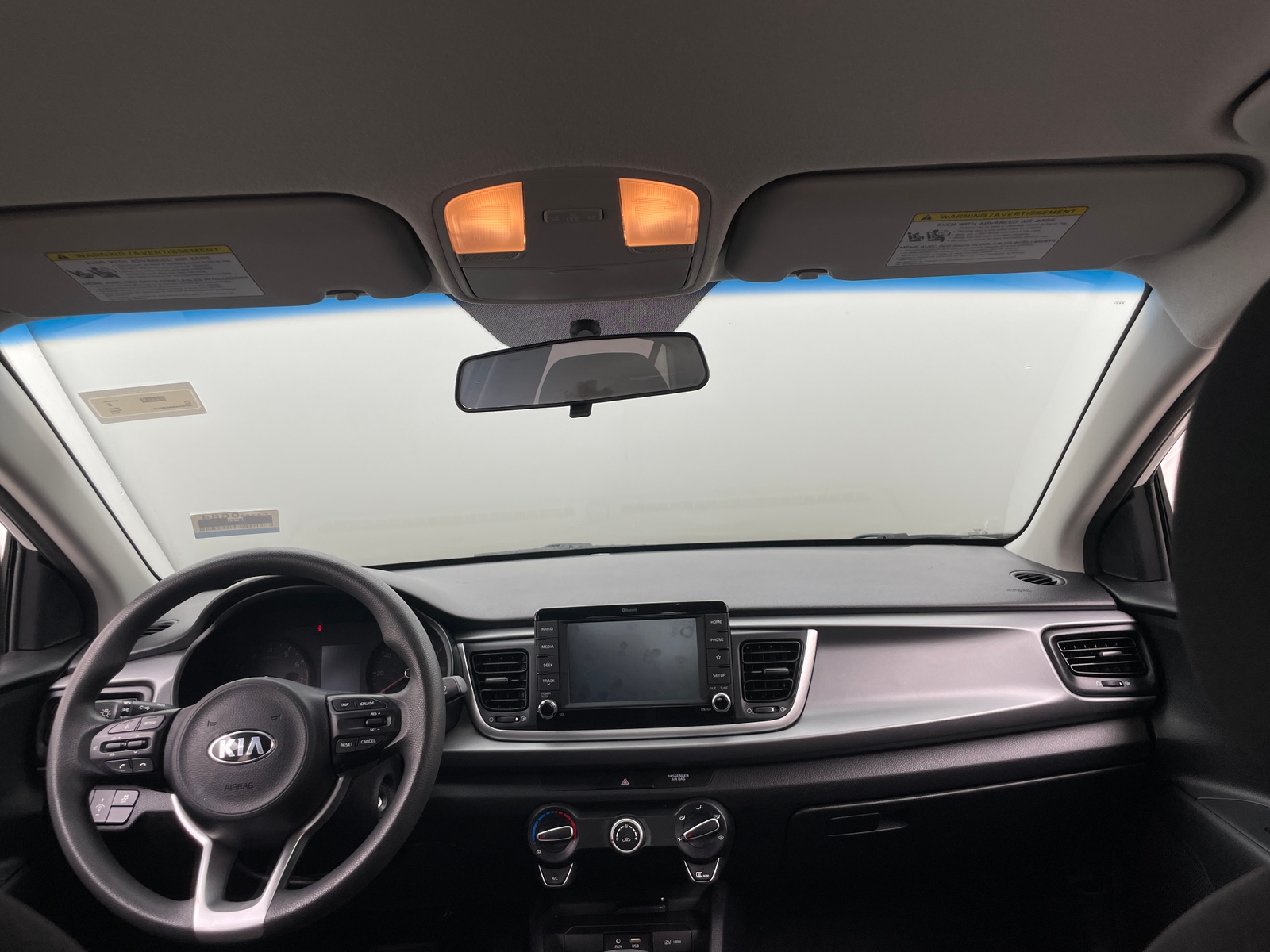 Thumbnail: 2019 Kia Rio - 3