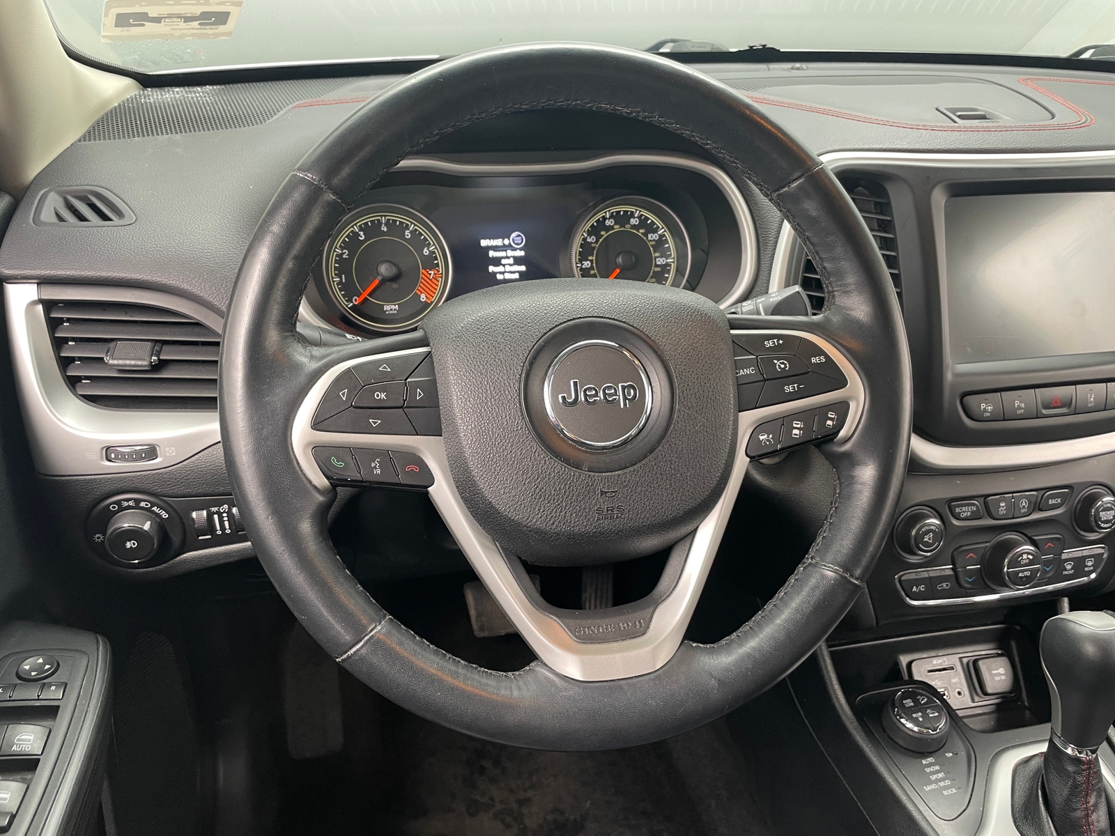 Thumbnail: 2015 Jeep Cherokee - 5