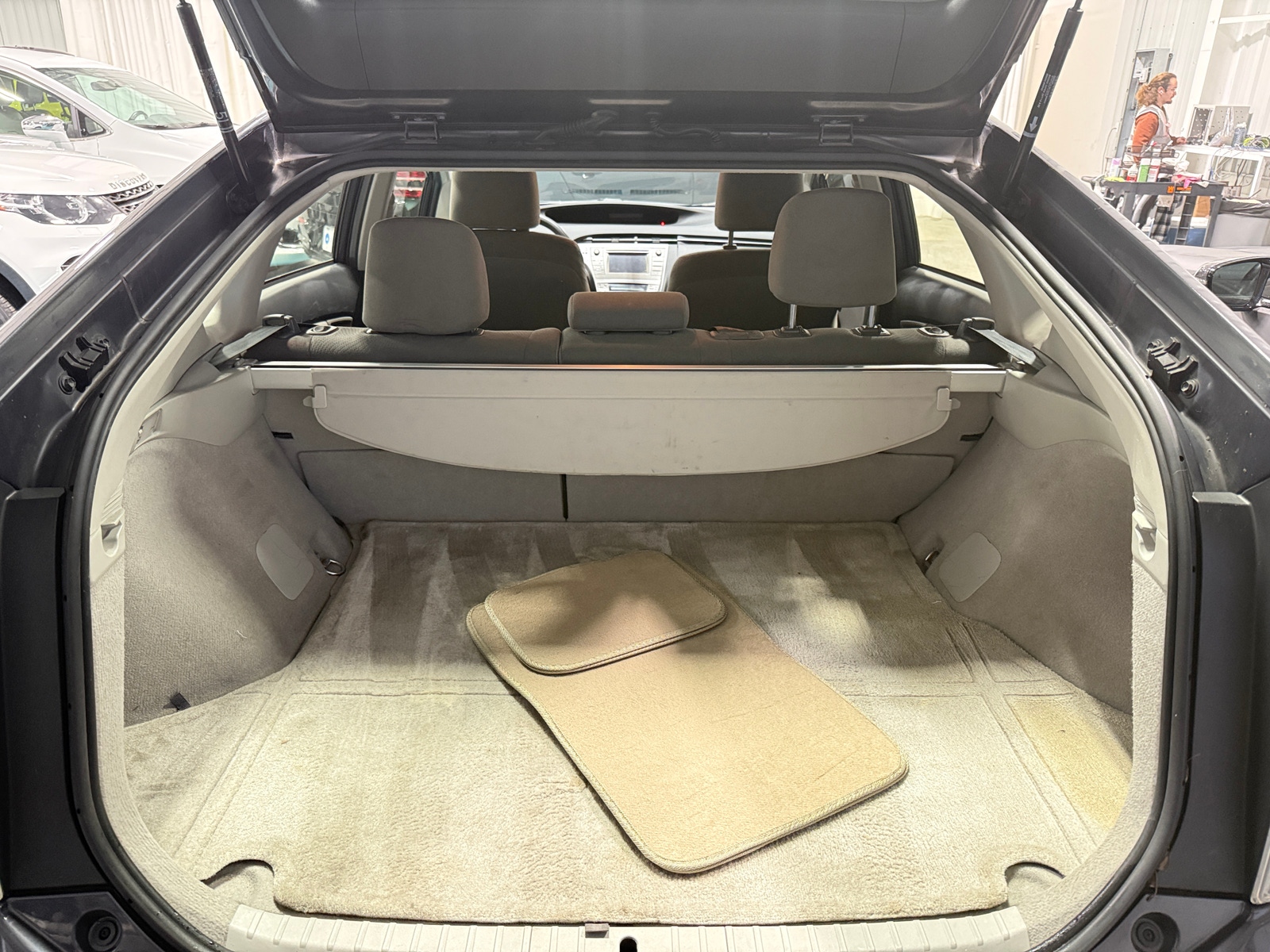 Thumbnail: 2014 Toyota Prius - 7