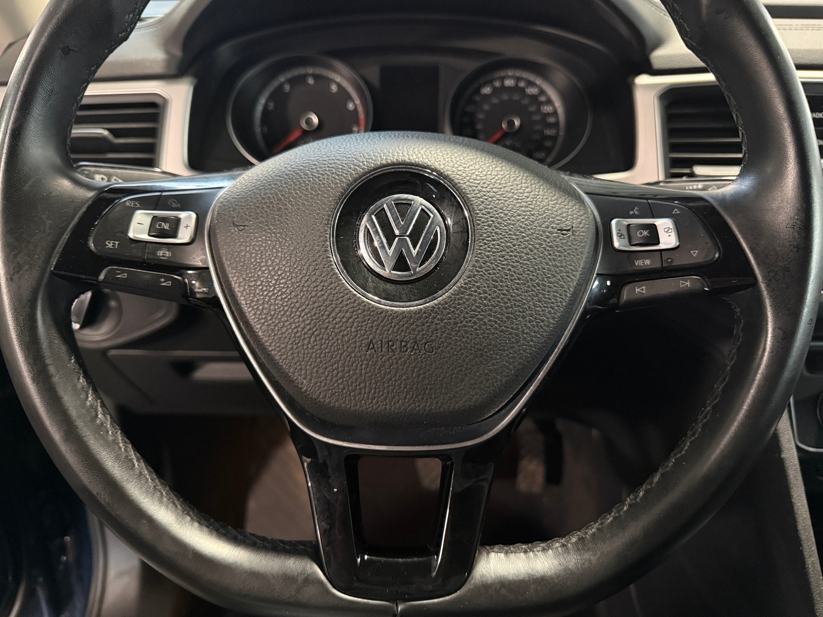 Thumbnail: 2019 Volkswagen Atlas - 4