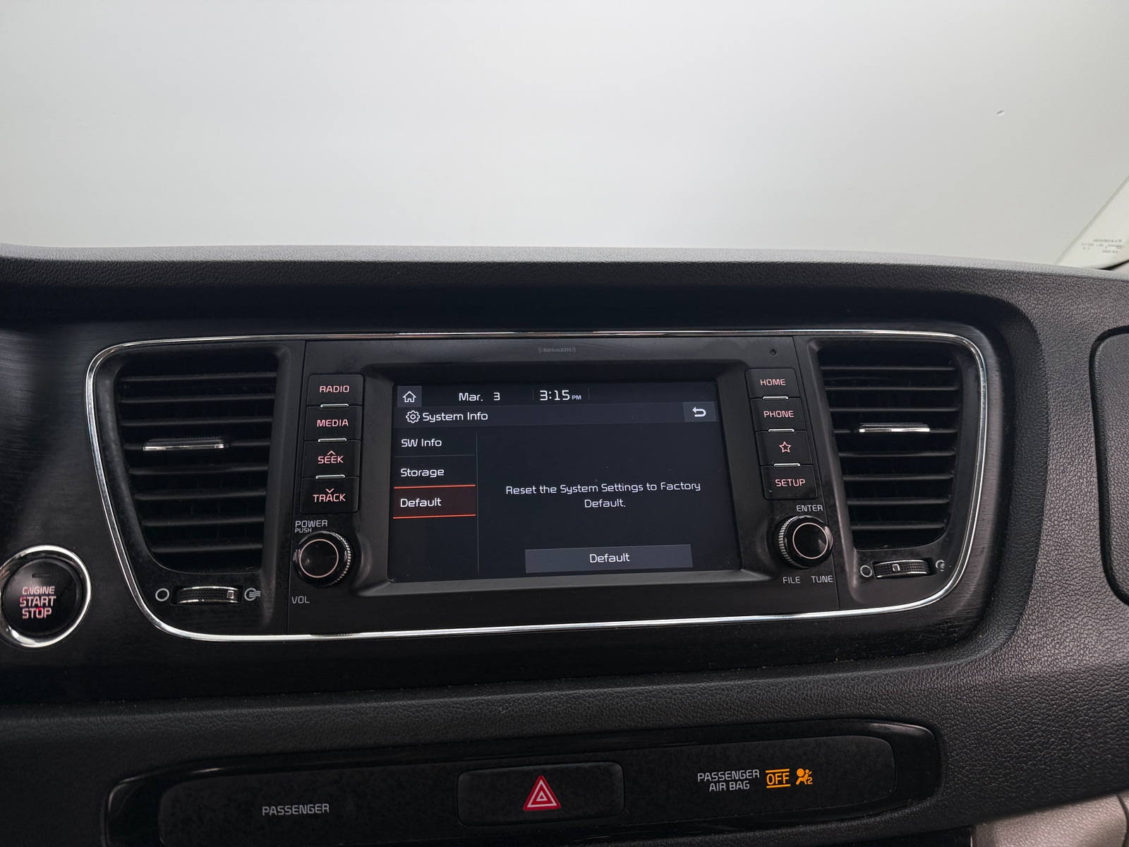 Thumbnail: 2020 Kia Sedona - 3