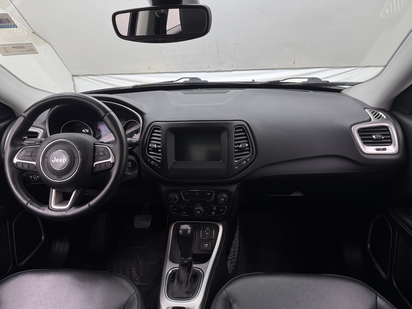 Thumbnail: 2018 Jeep Compass - 3