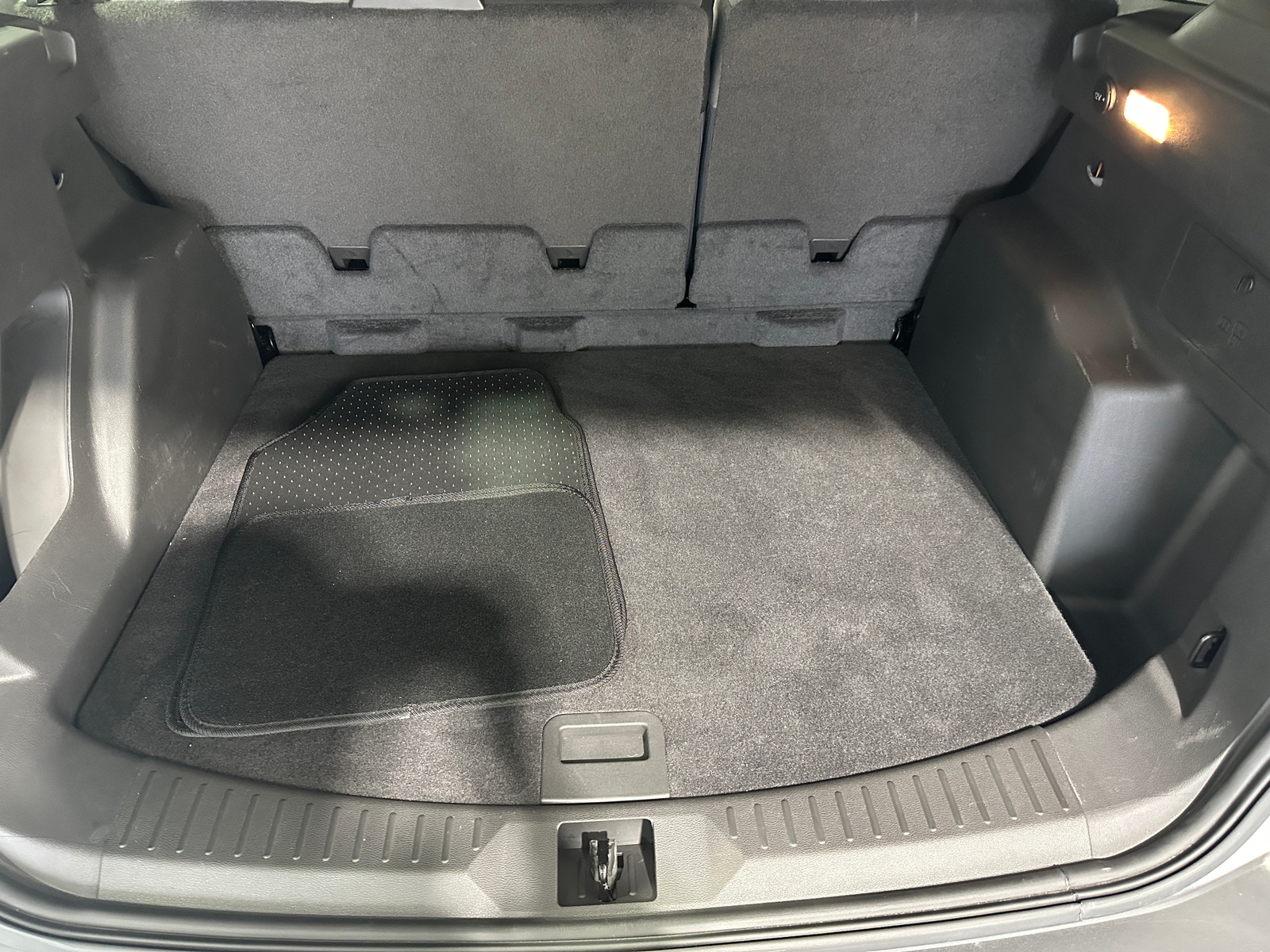 Thumbnail: 2016 Ford Escape - 7