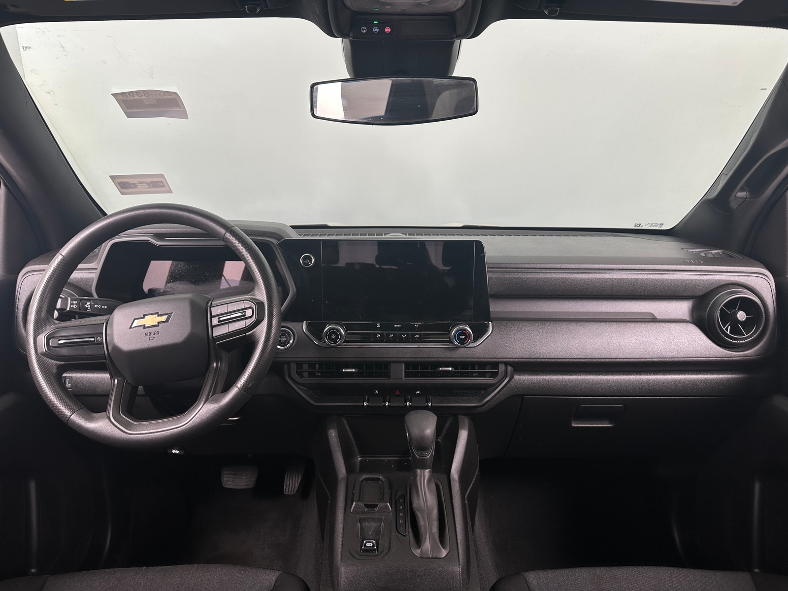 Thumbnail: 2023 Chevrolet Colorado - 3