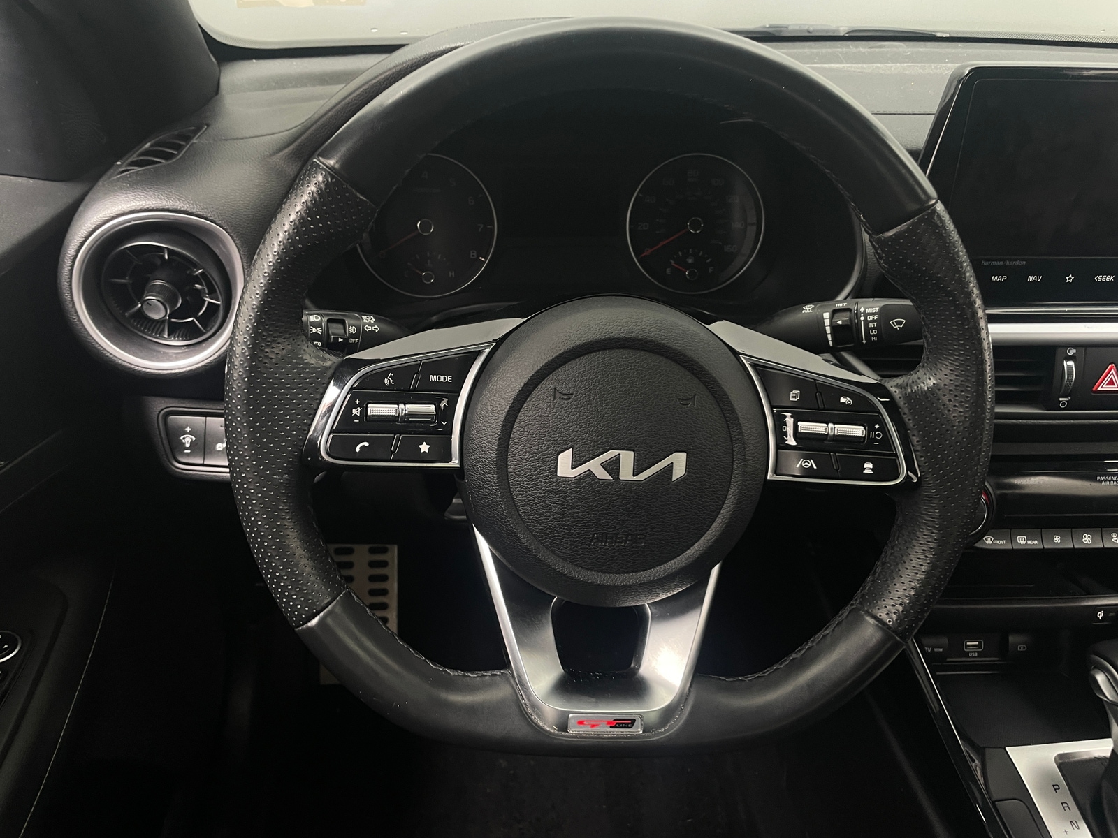 Thumbnail: 2023 Kia Forte - 4