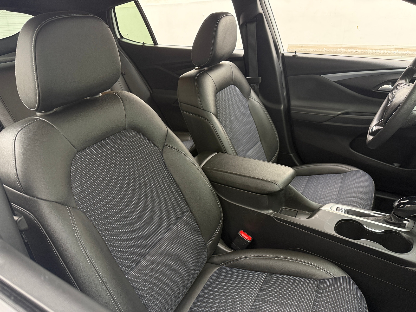 Thumbnail: 2025 Buick Envista - 2