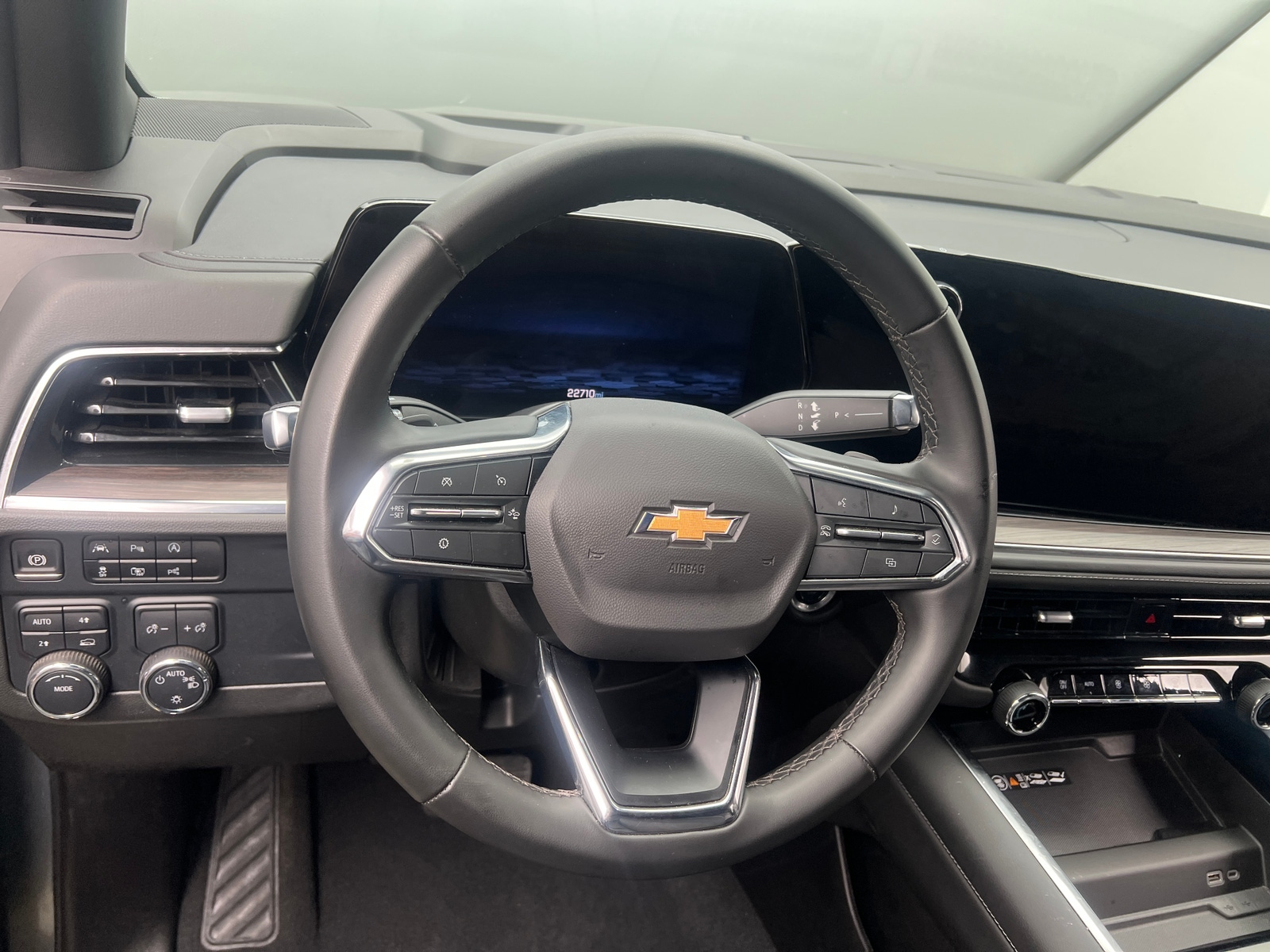 Thumbnail: 2025 Chevrolet Tahoe - 4