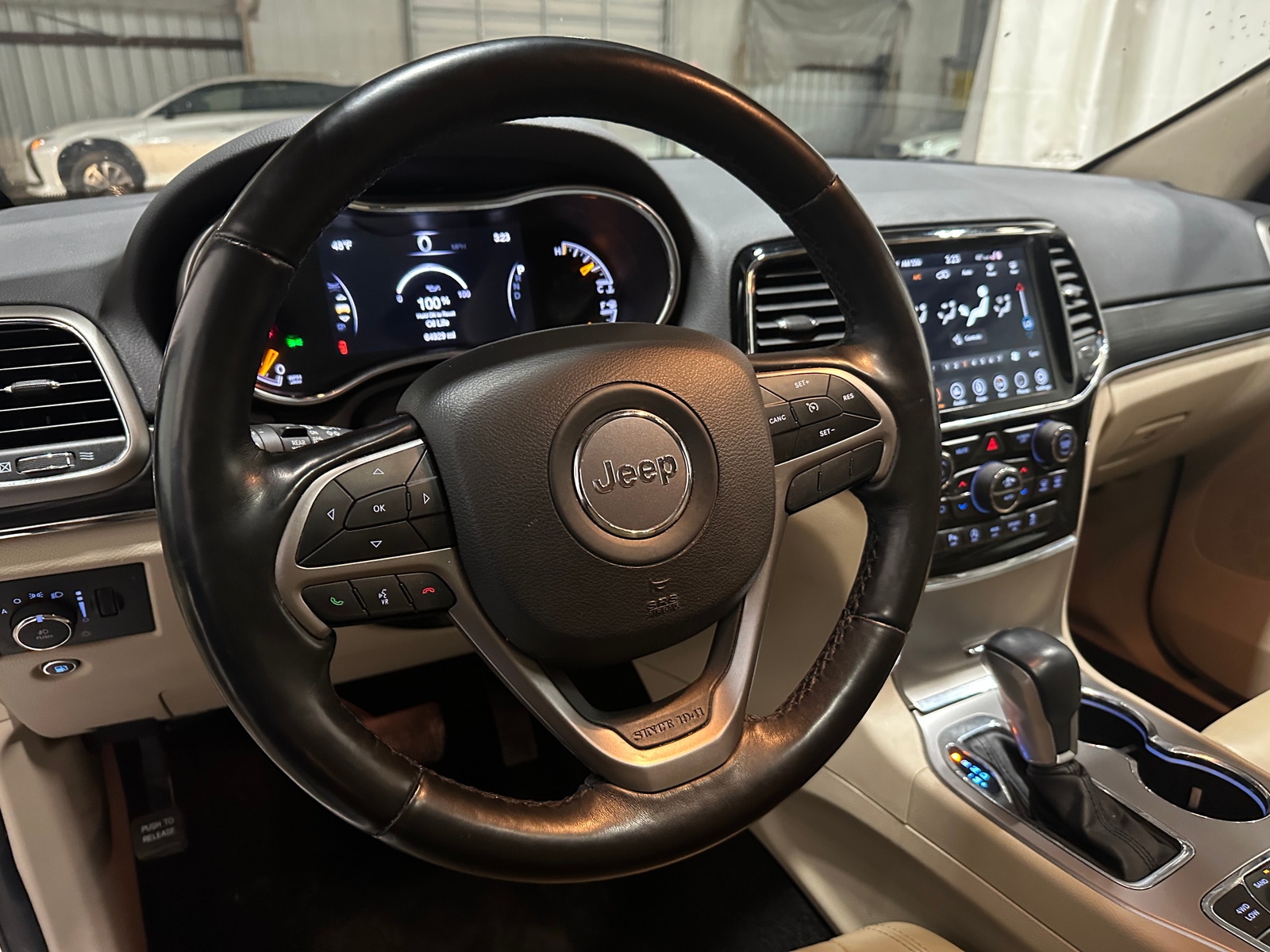 Thumbnail: 2021 Jeep Grand Cherokee - 4