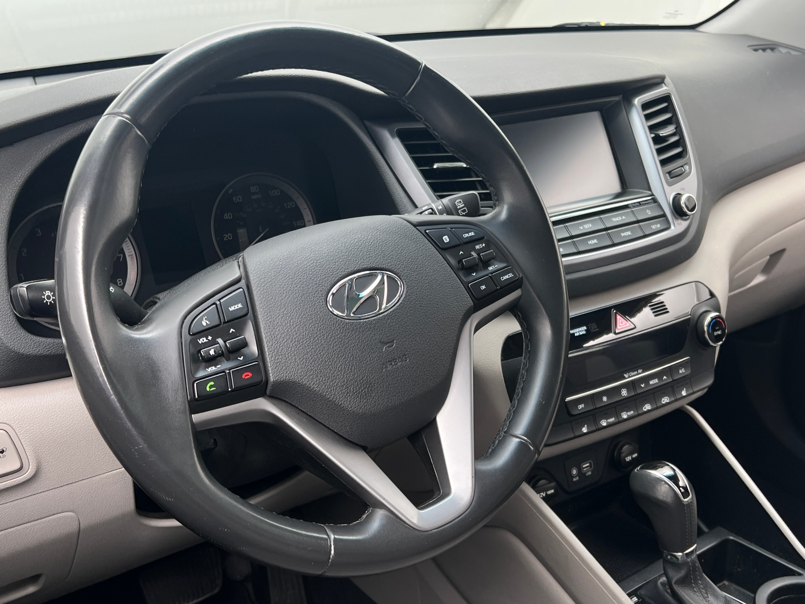 Thumbnail: 2018 Hyundai Tucson - 4