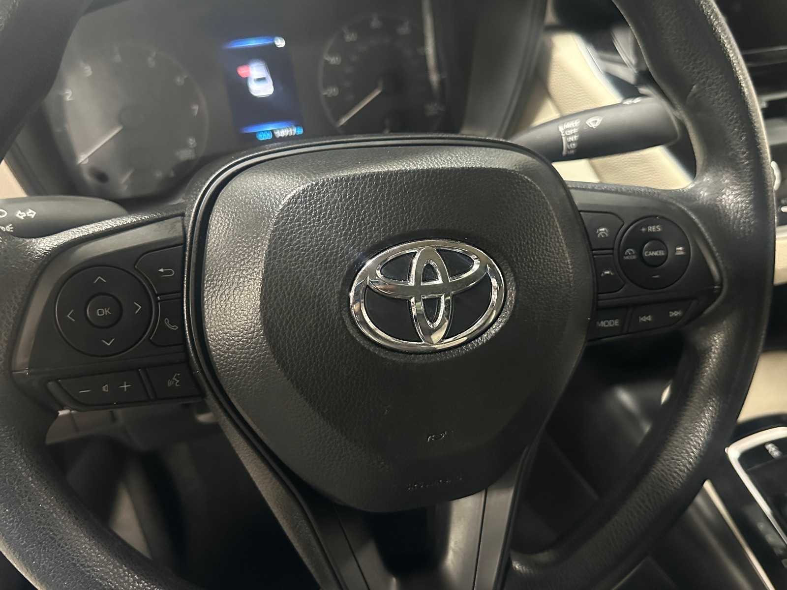 Thumbnail: 2025 Toyota Corolla - 5