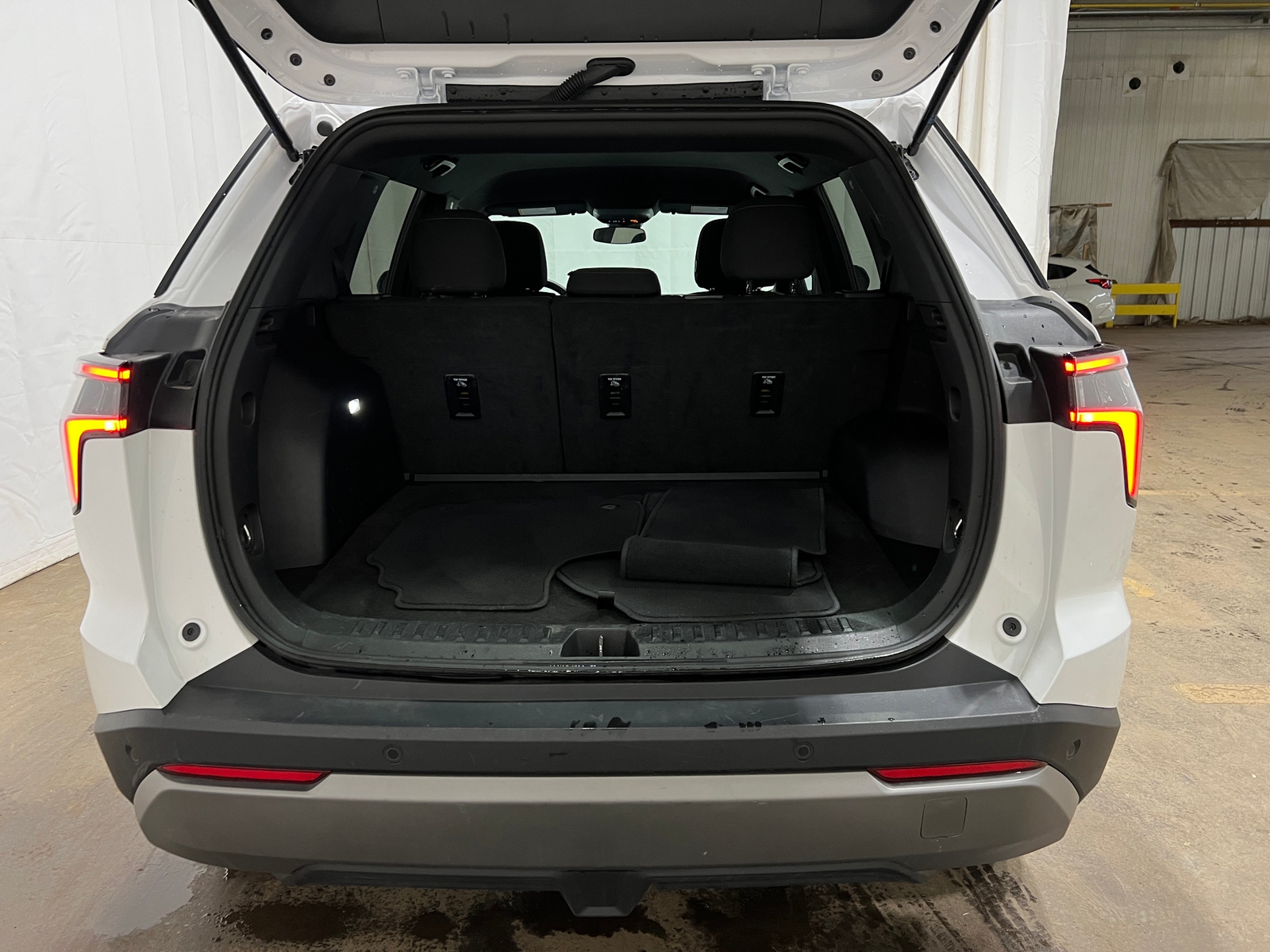 Thumbnail: 2025 Chevrolet Equinox - 7