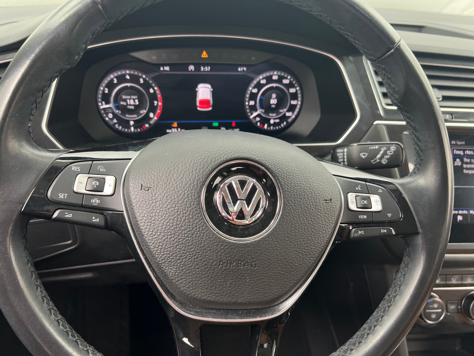 Thumbnail: 2019 Volkswagen Tiguan - 4