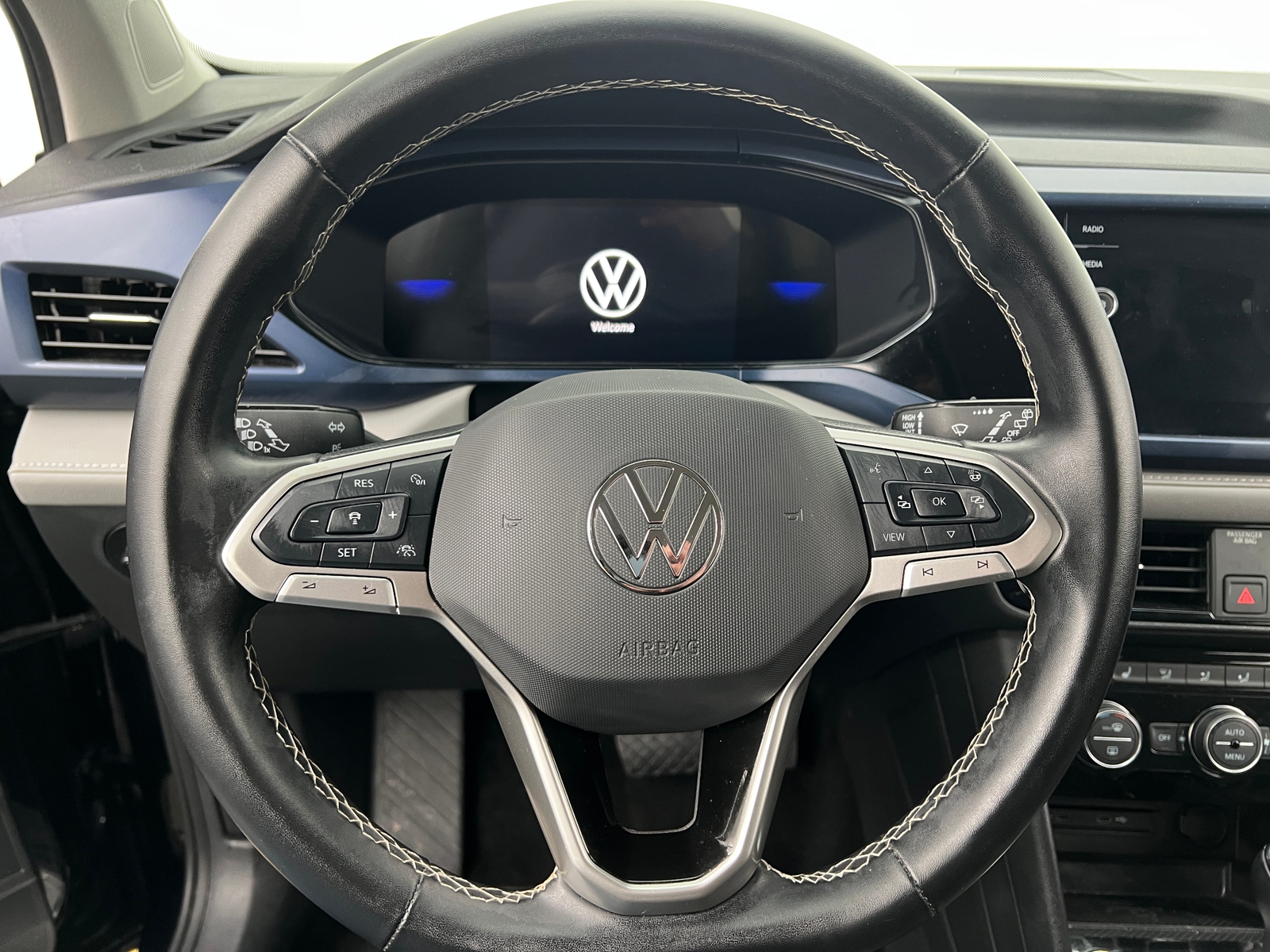 Thumbnail: 2024 Volkswagen Taos - 4