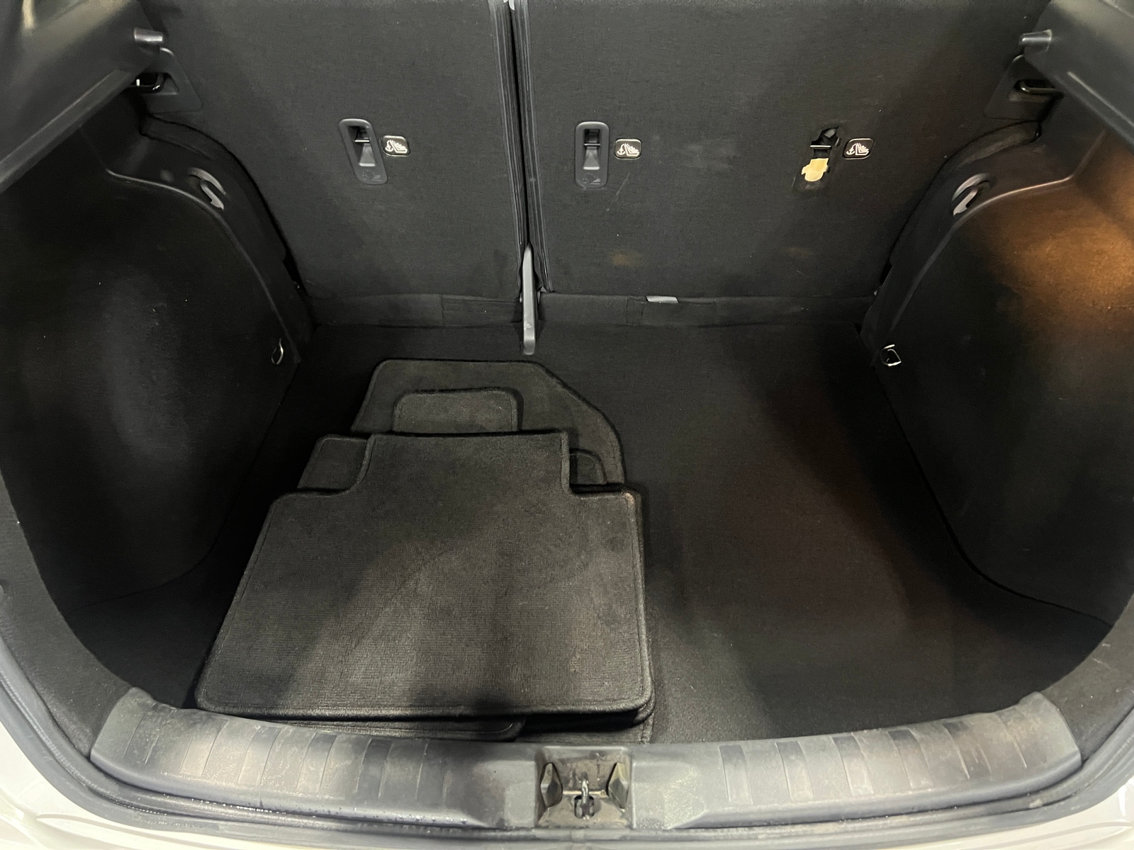 Thumbnail: 2022 Nissan Kicks - 7