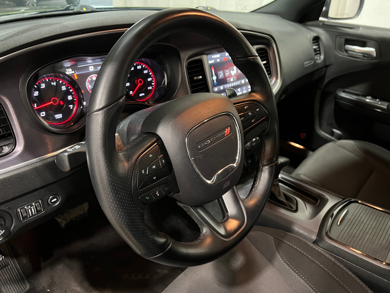 Thumbnail: 2018 Dodge Charger - 5