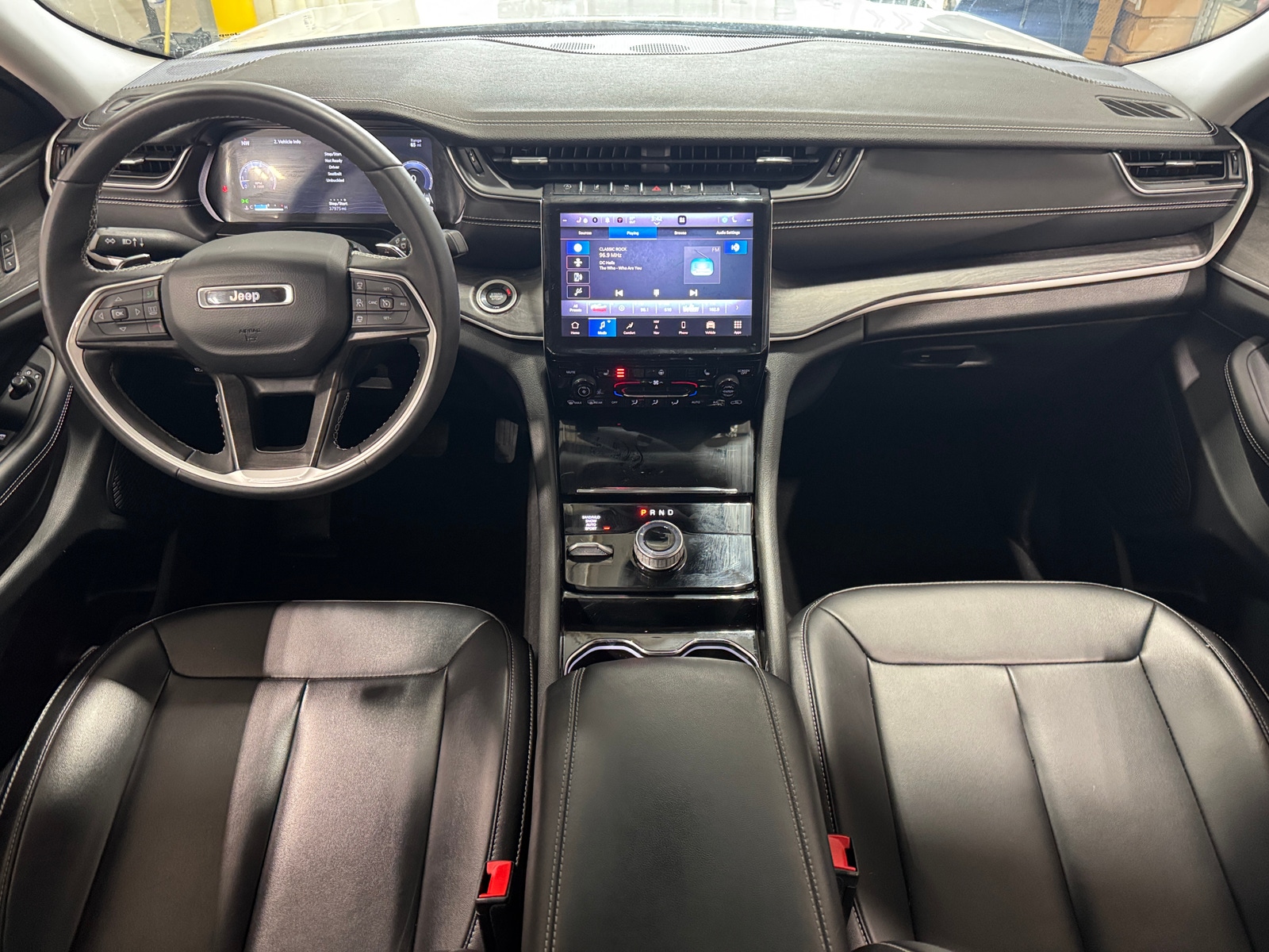 Thumbnail: 2023 Jeep Grand Cherokee L - 2