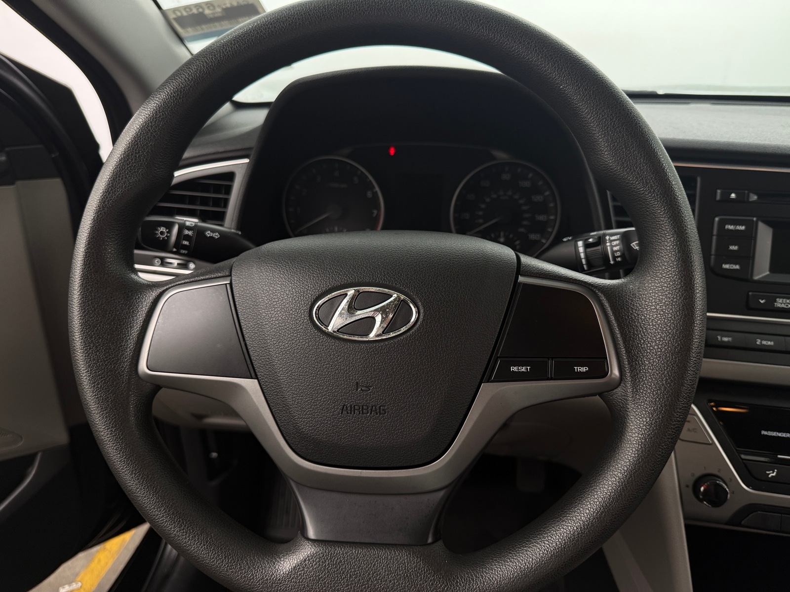 Thumbnail: 2017 Hyundai Elantra - 5