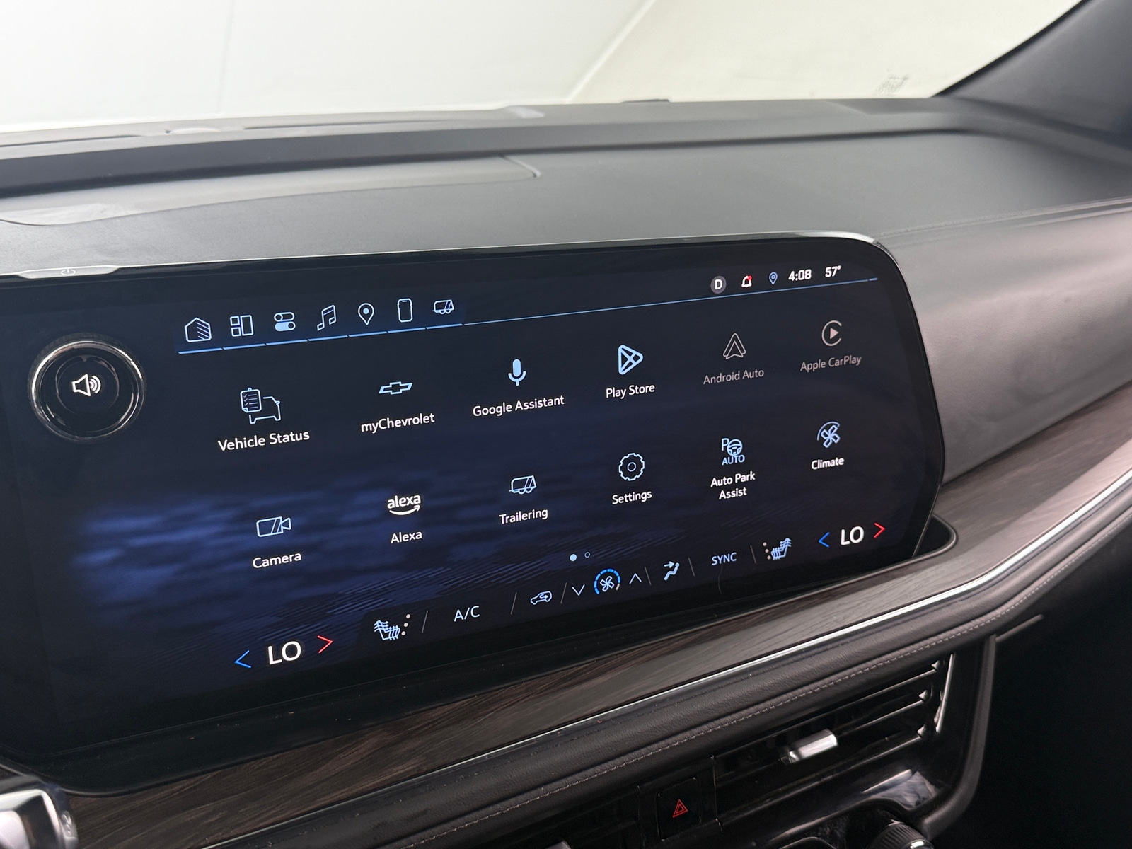 Thumbnail: 2025 Chevrolet Tahoe - 3