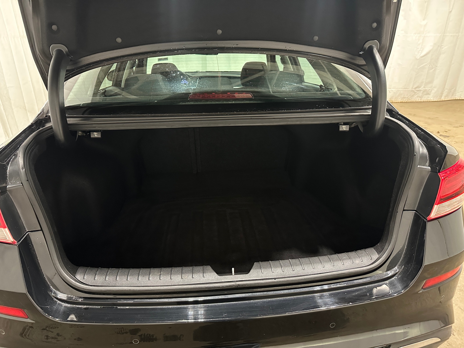 Thumbnail: 2019 Kia Optima - 7