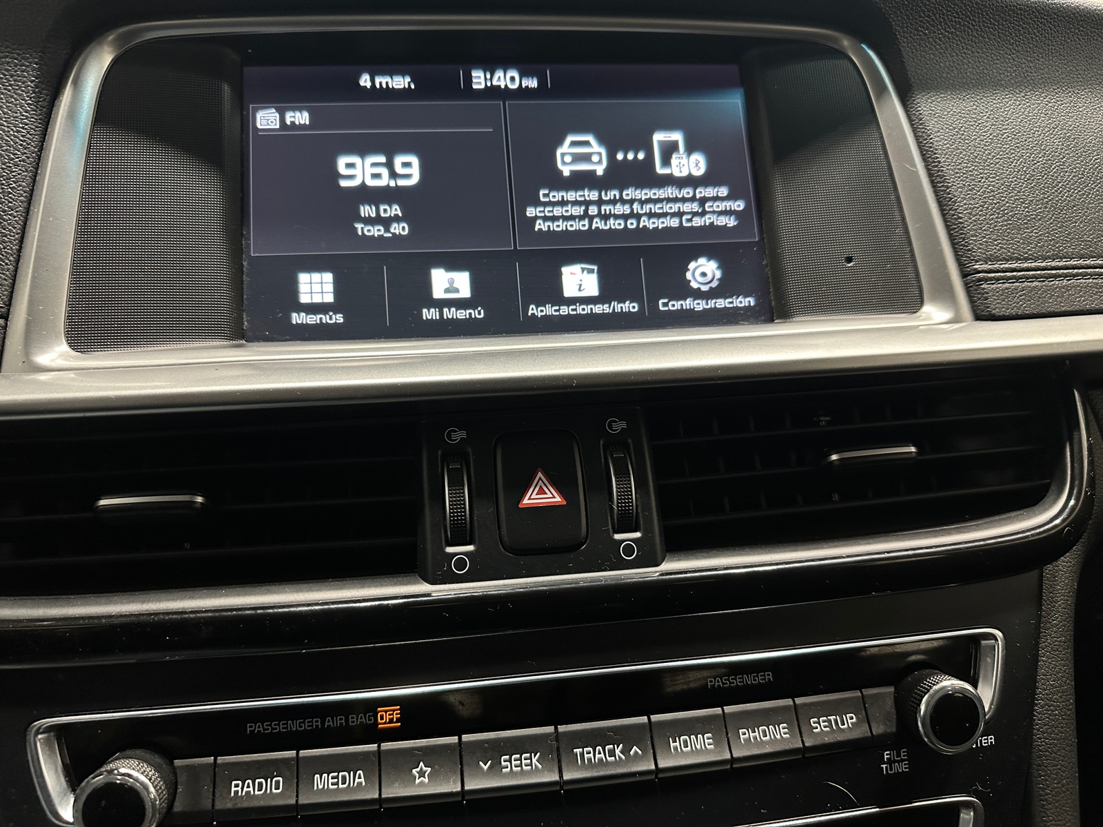 Thumbnail: 2019 Kia Optima - 4