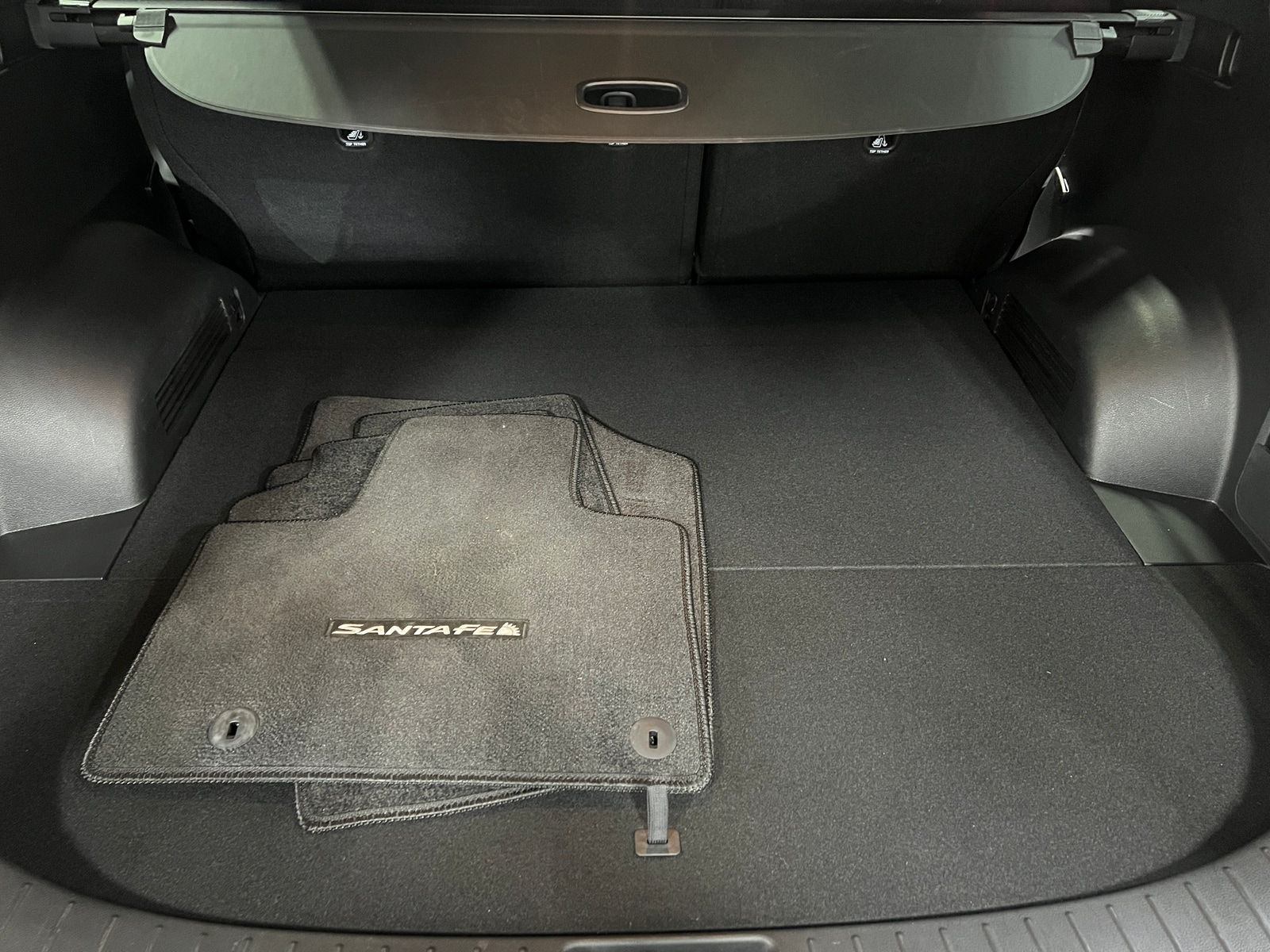 Thumbnail: 2023 Hyundai Santa Fe - 6