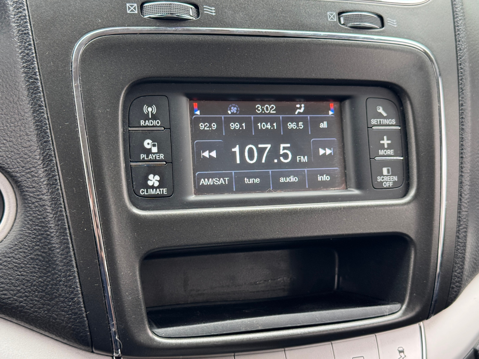 Thumbnail: 2019 Dodge Journey - 4