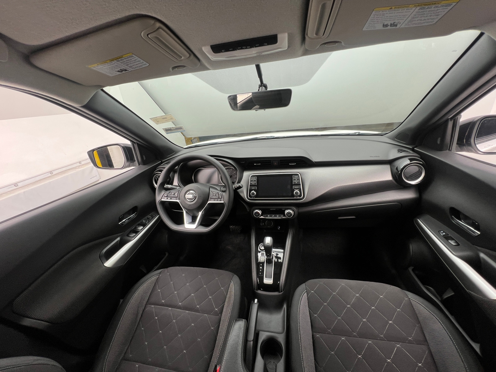 Thumbnail: 2019 Nissan Kicks - 3