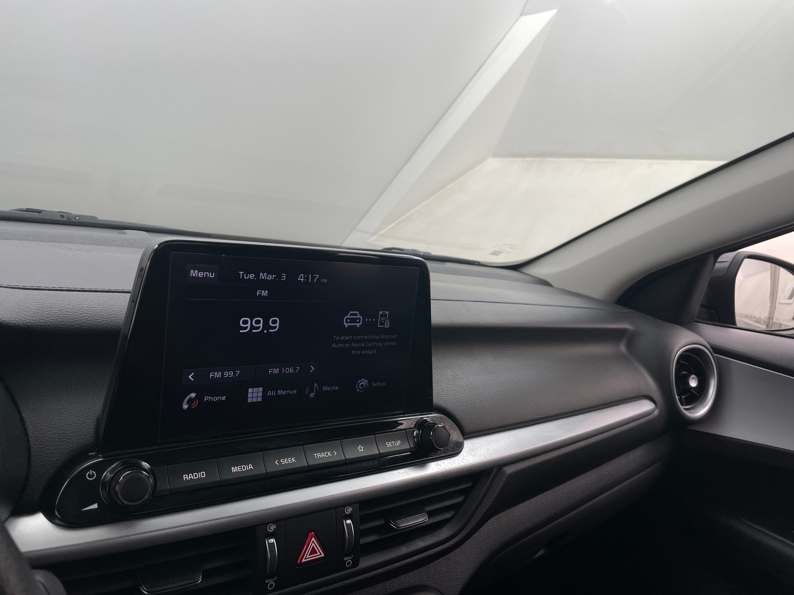 Thumbnail: 2024 Kia Forte - 4