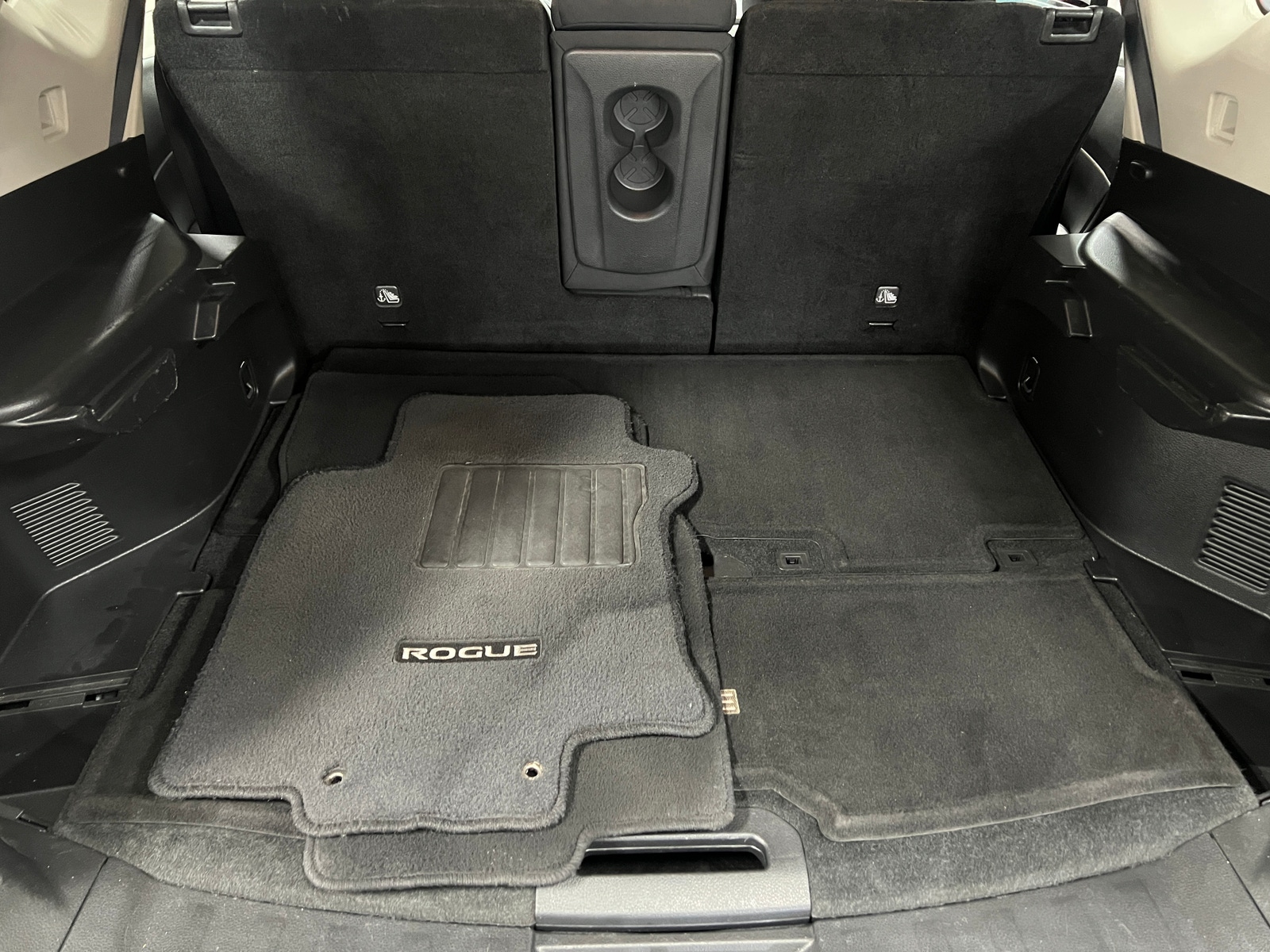 Thumbnail: 2017 Nissan Rogue - 7