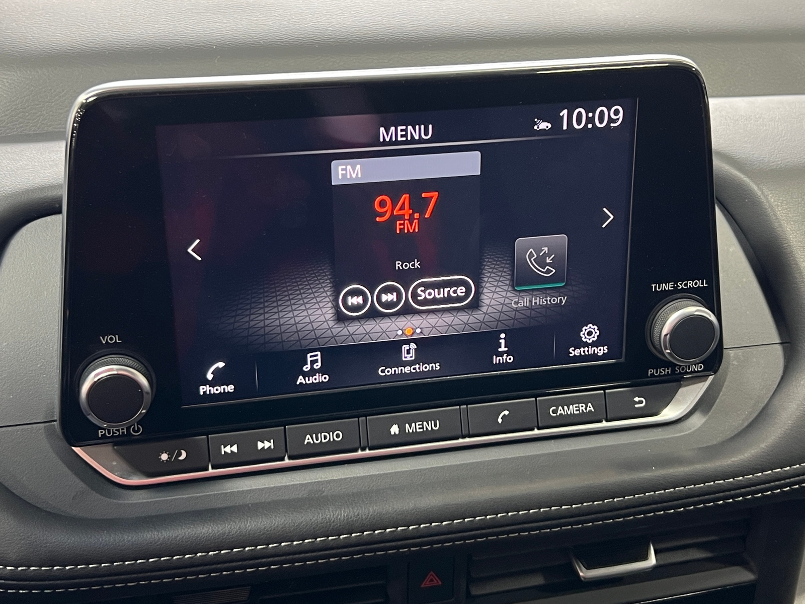 Thumbnail: 2025 Nissan Rogue - 4