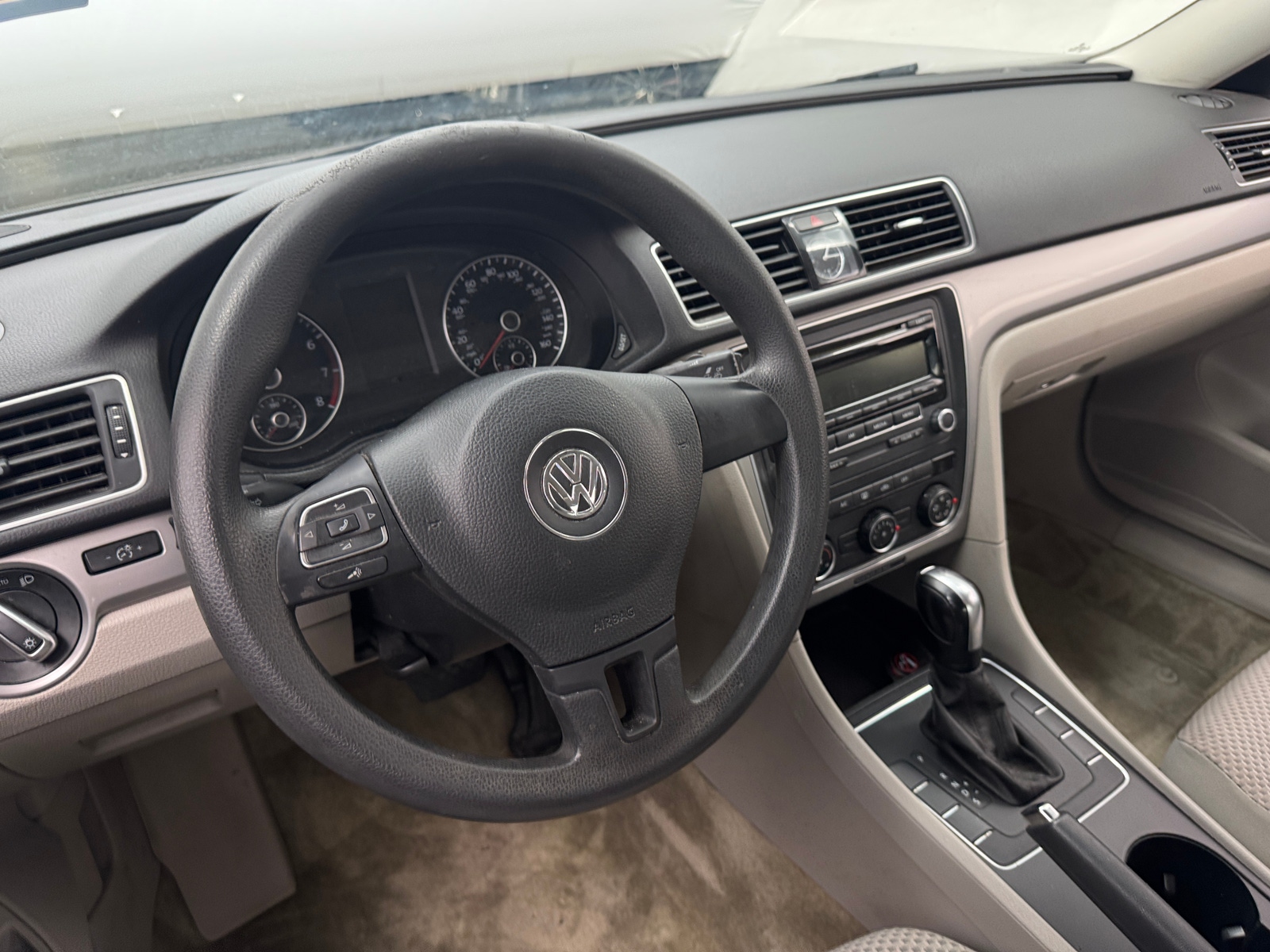 Thumbnail: 2015 Volkswagen Passat - 5