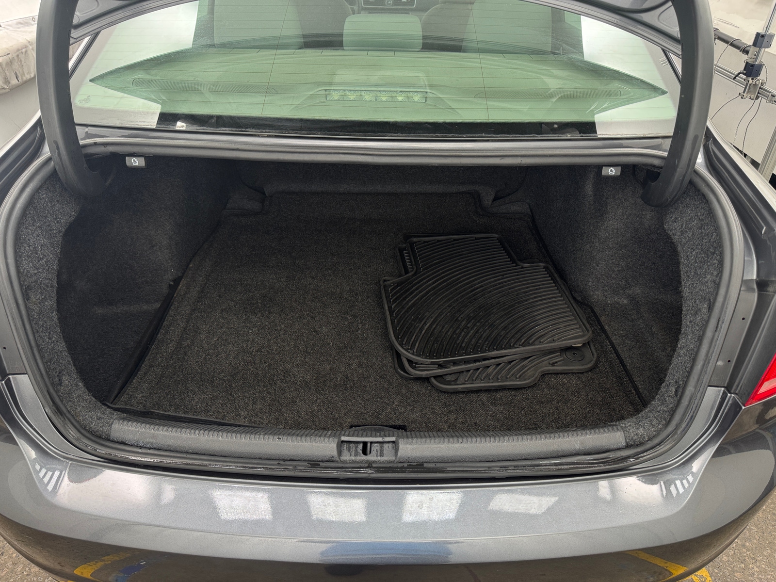 Thumbnail: 2015 Volkswagen Passat - 7