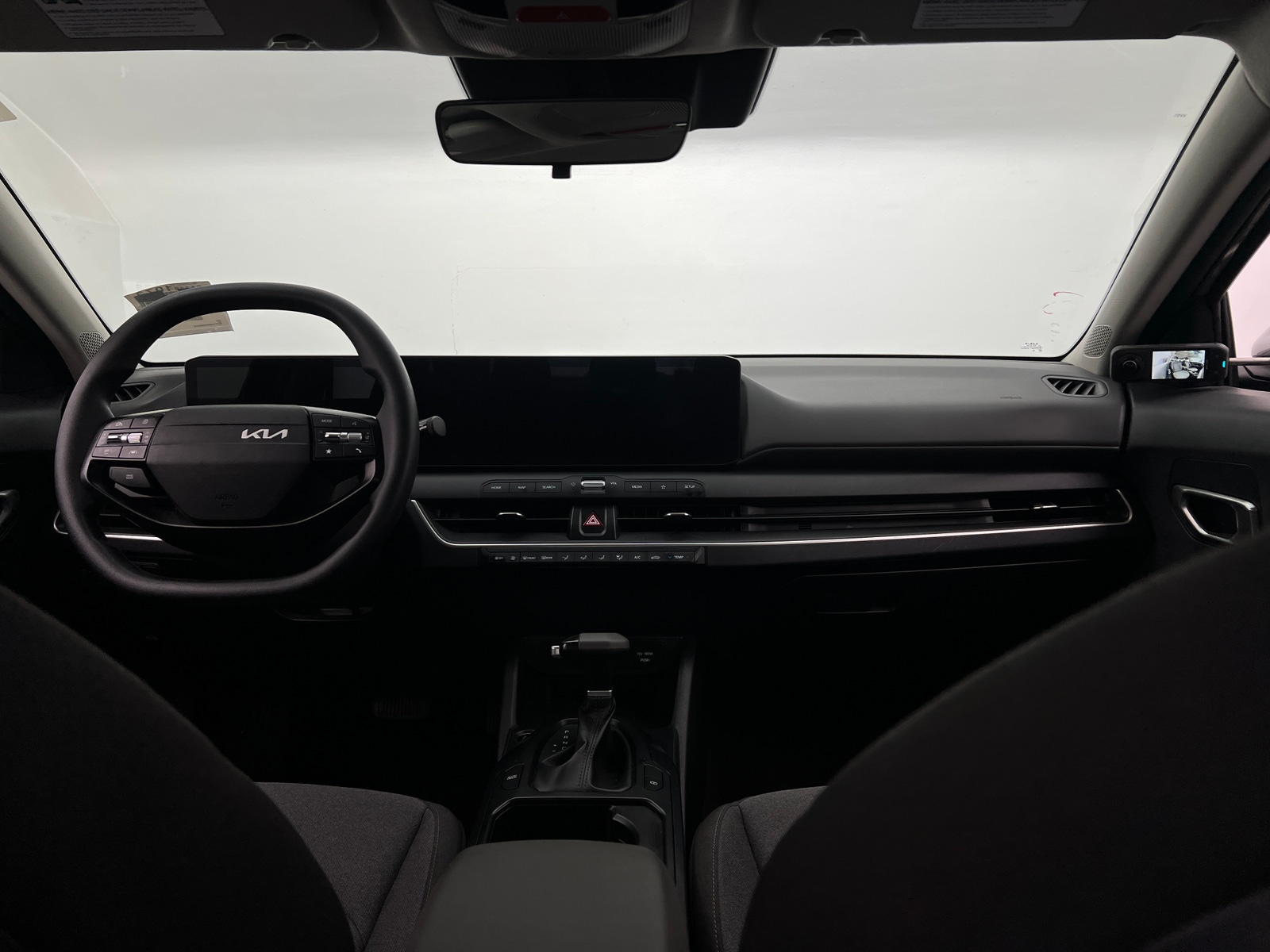 Thumbnail: 2025 Kia K4 - 3