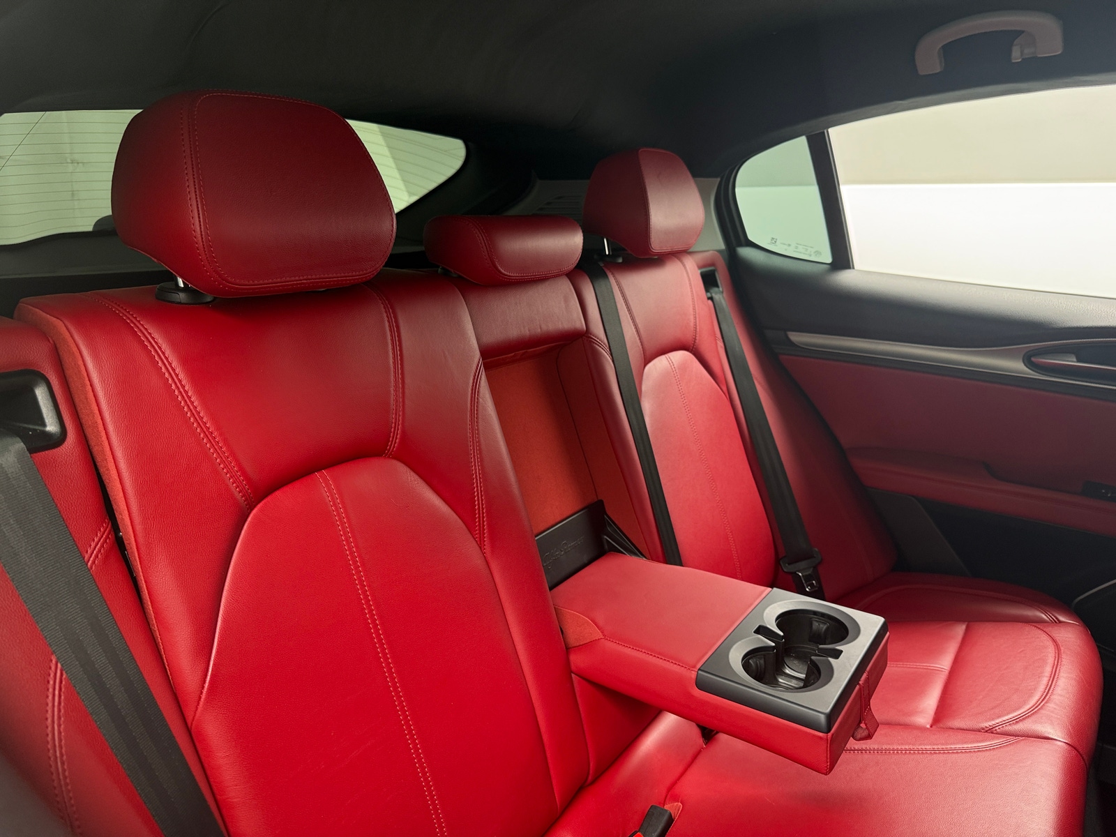 Thumbnail: 2019 Alfa Romeo Stelvio - 5