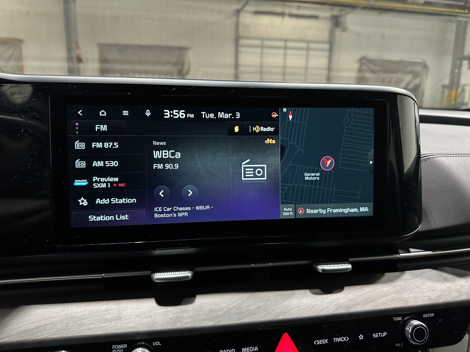 Thumbnail: 2024 Kia Carnival - 3