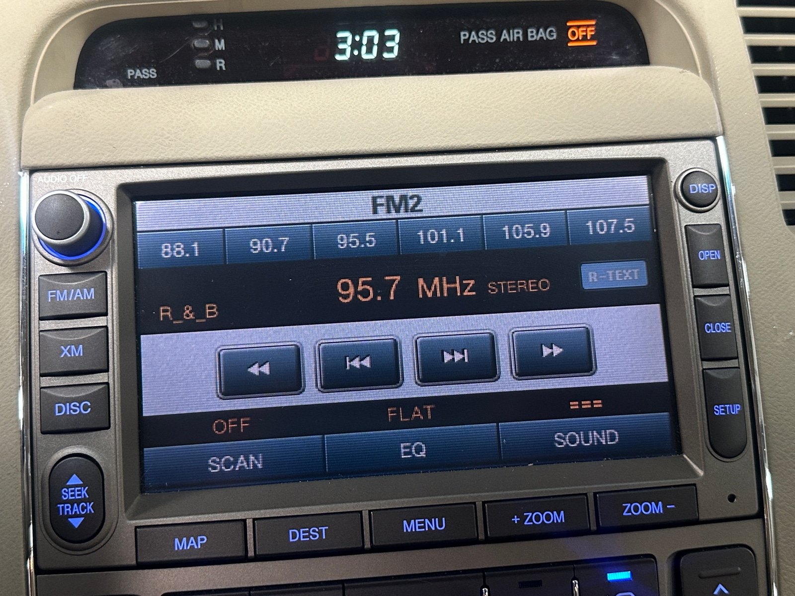 Thumbnail: 2010 Hyundai Azera - 3