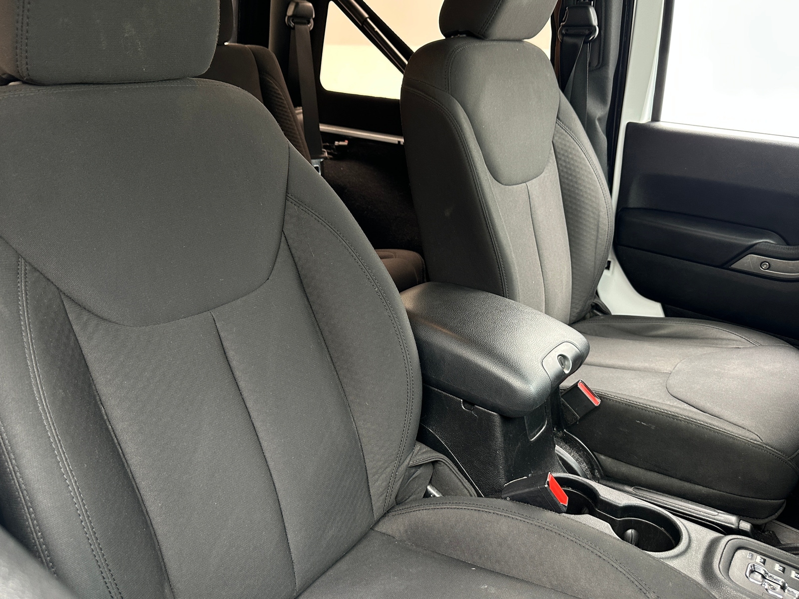 Thumbnail: 2015 Jeep Wrangler - 2