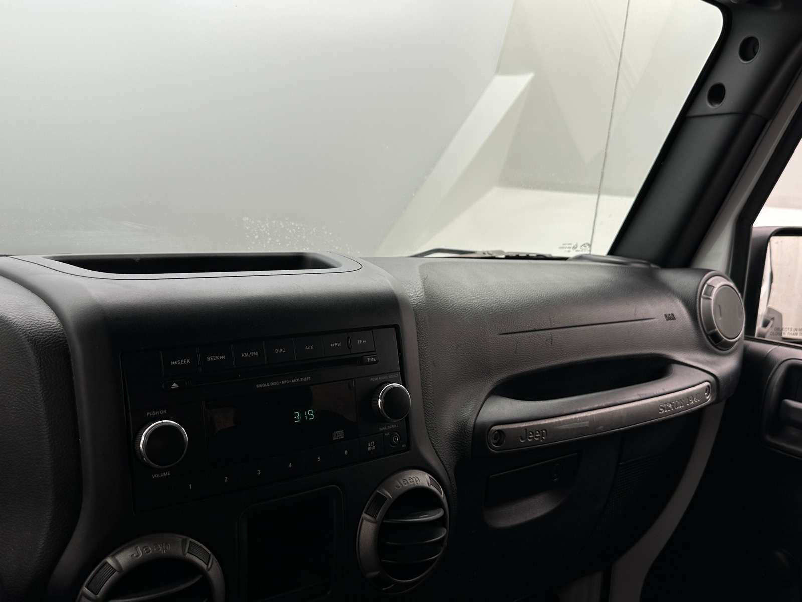 Thumbnail: 2015 Jeep Wrangler - 3