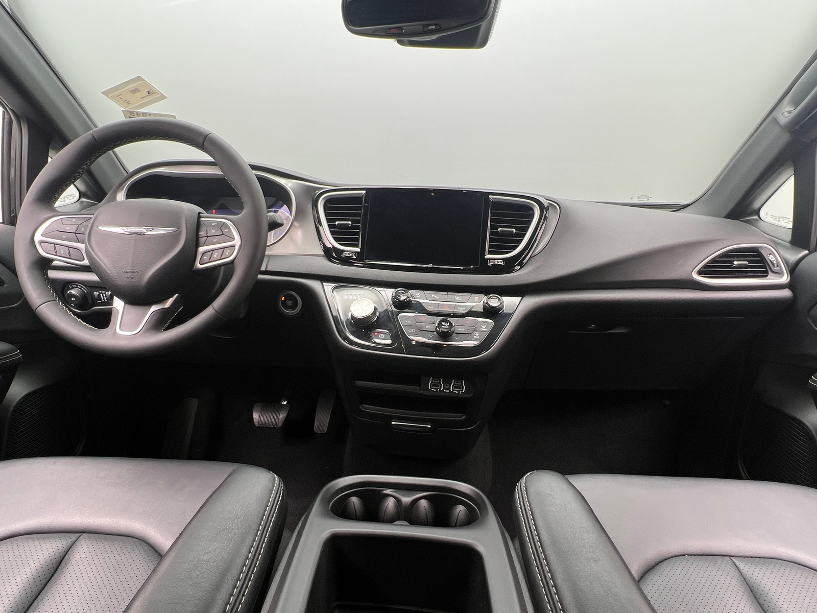 Thumbnail: 2025 Chrysler Pacifica - 2