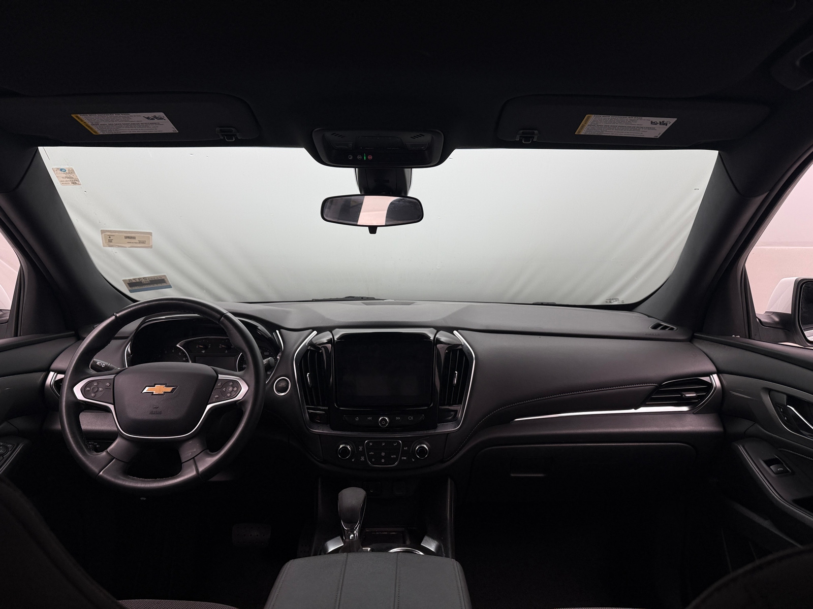 Thumbnail: 2023 Chevrolet Traverse - 3