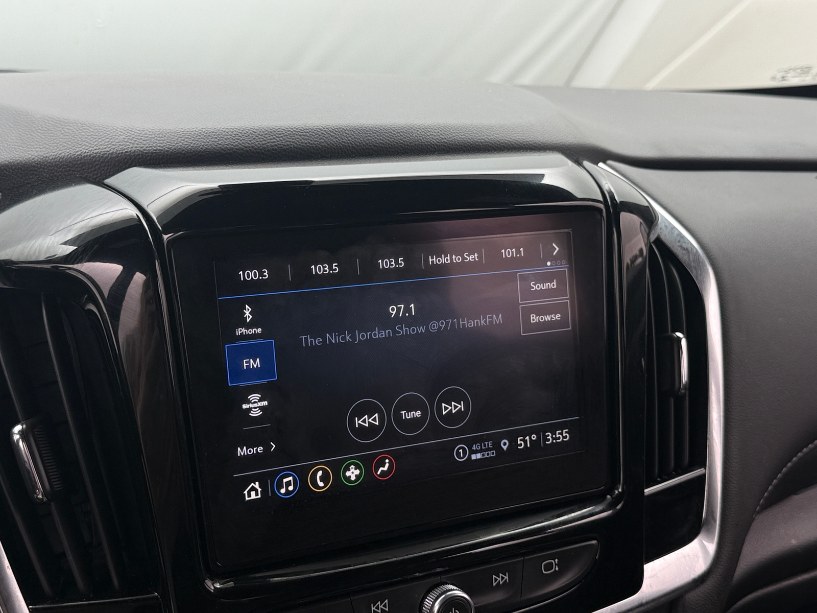 Thumbnail: 2023 Chevrolet Traverse - 4