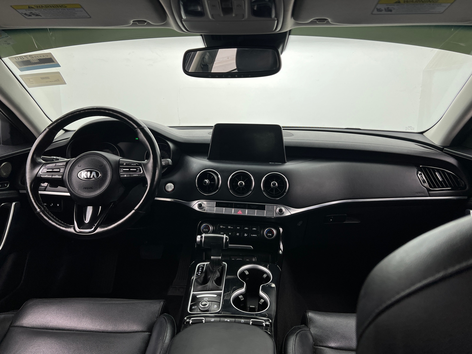 Thumbnail: 2018 Kia Stinger - 2